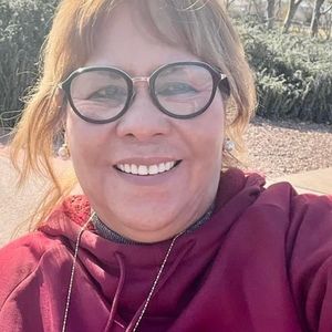 Meet your Posher, Leonora